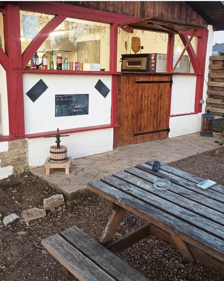 8-Gite 5 Personnes Avec Piscine Saint-Aubin-de-Nabirat Exterior foto